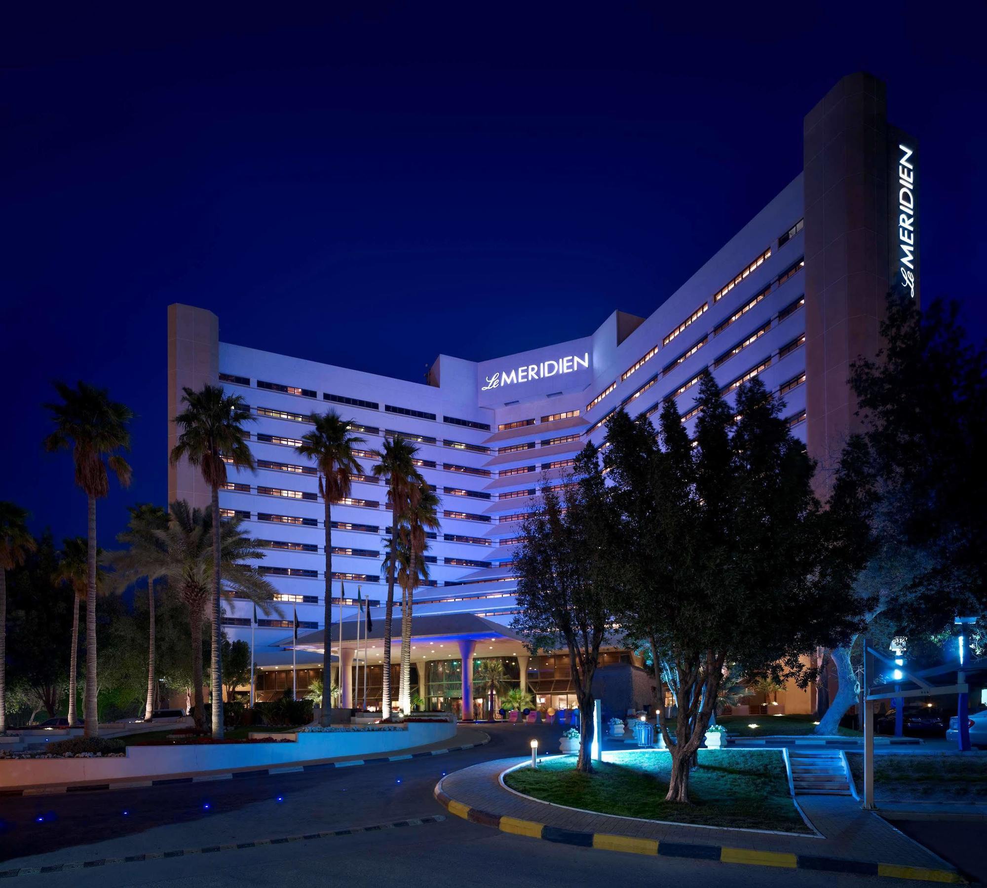 Le Meridien Al Khobar Hotel Exterior photo